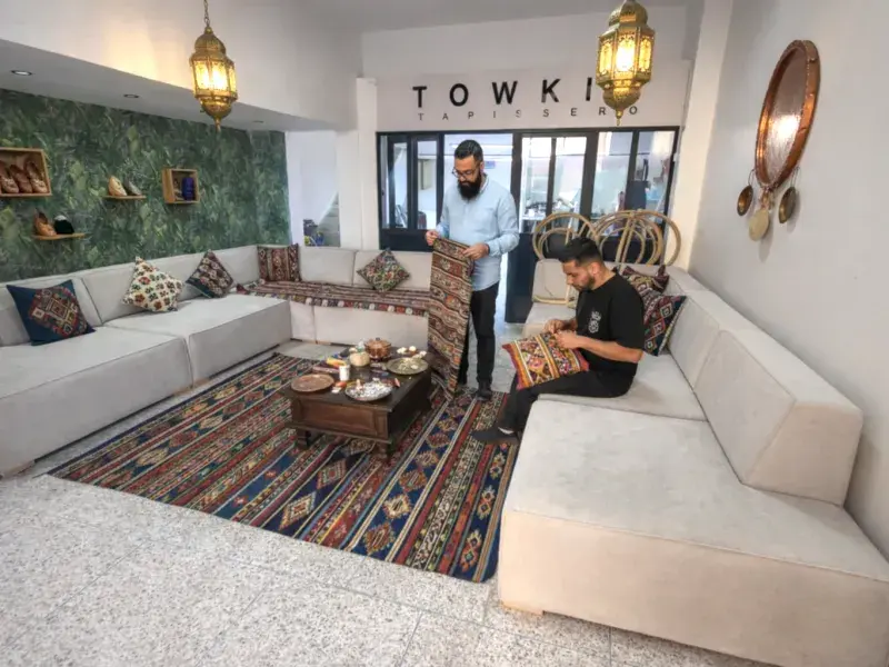 Atelier de tapisserie TOWKIA à Tanger — artisans au travail
