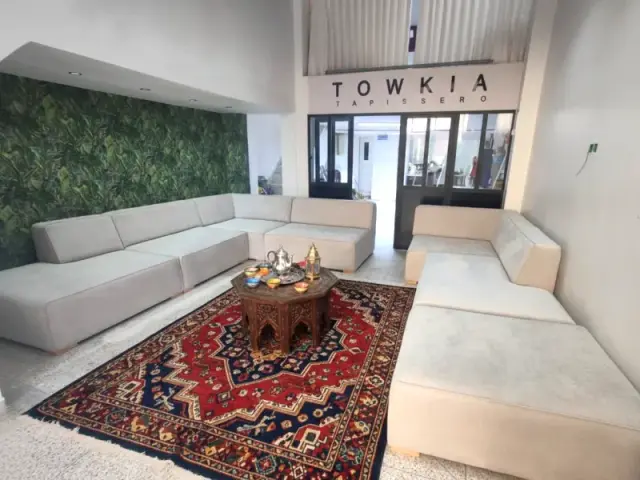 Rénovation retapissage canapé cuir — artisan tapissier Tanger